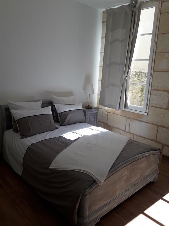 Entre Estuaire Et Citadelle Apartment Blaye Luaran gambar